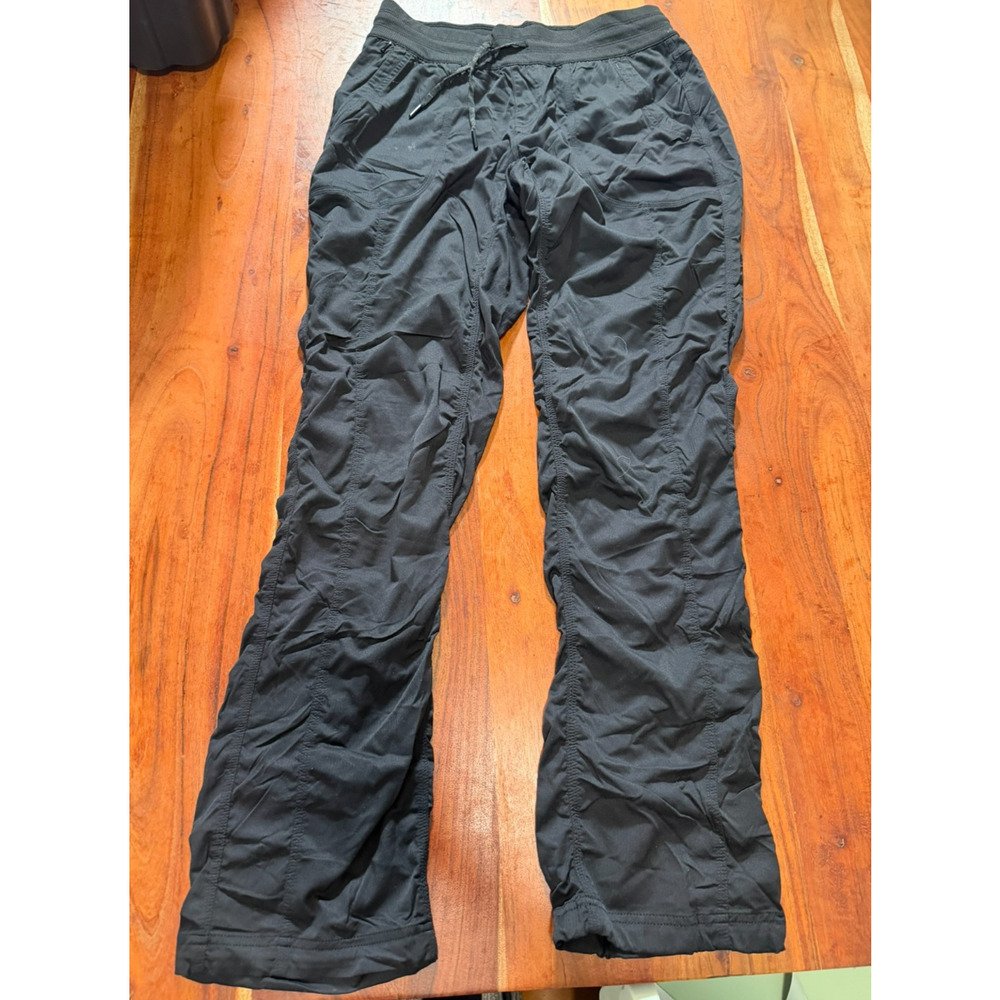 The North Face Black Lightweight Drawstring Pants Men’s Medium Athletic Outdoor